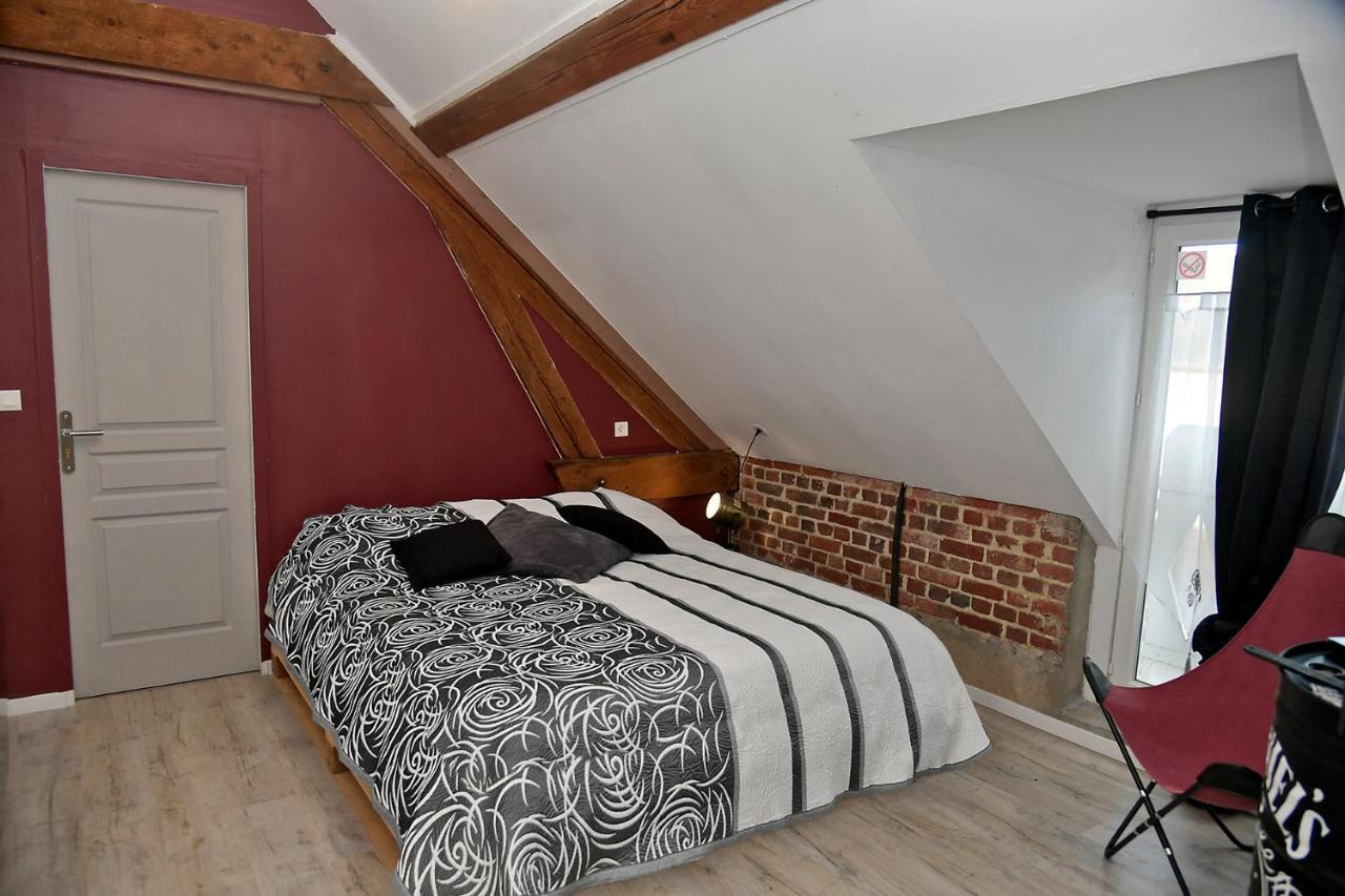 Les Colombines Bed & Breakfast Hombleux Exterior photo